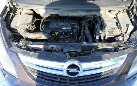 Opel Zafira C рестайлинг, 2015 год, 1 249 000 рублей, 11 фотография