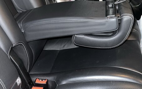 Land Rover Discovery III, 2008 год, 1 700 000 рублей, 13 фотография