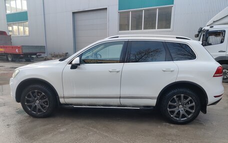 Volkswagen Touareg III, 2012 год, 2 750 000 рублей, 4 фотография