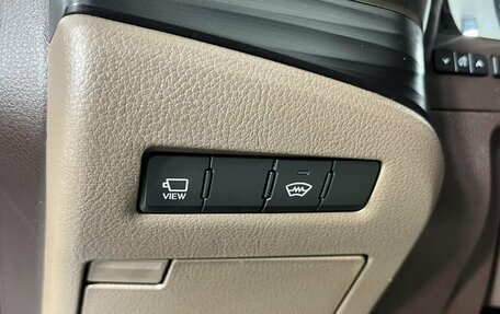 Lexus ES VII, 2019 год, 3 800 000 рублей, 24 фотография