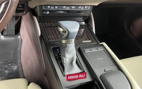 Lexus ES VII, 2019 год, 3 800 000 рублей, 23 фотография