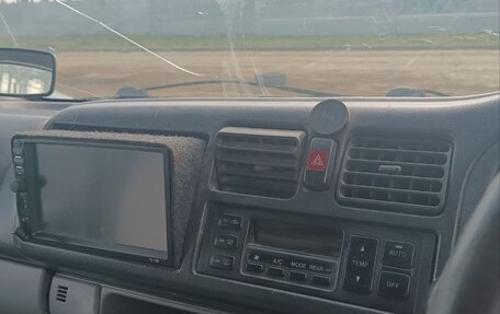 Mazda Bongo Friendee i рестайлинг, 1999 год, 500 000 рублей, 12 фотография