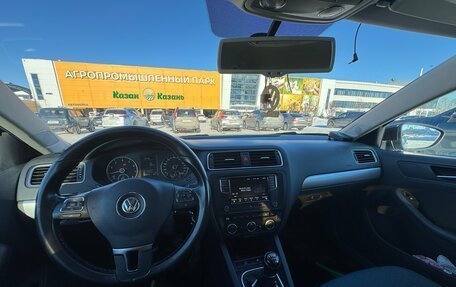 Volkswagen Jetta VI, 2013 год, 930 000 рублей, 11 фотография