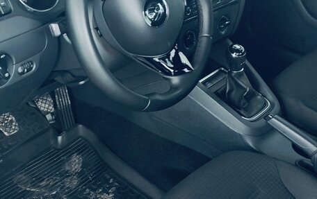 Volkswagen Jetta VI, 2015 год, 870 000 рублей, 20 фотография