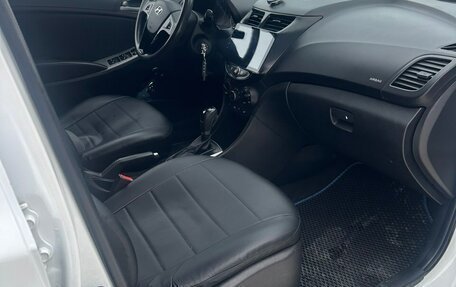 Hyundai Solaris II рестайлинг, 2015 год, 923 000 рублей, 9 фотография