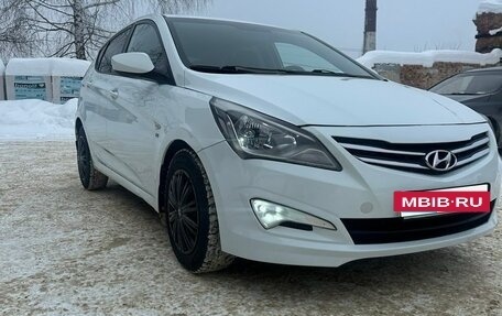 Hyundai Solaris II рестайлинг, 2015 год, 923 000 рублей, 3 фотография