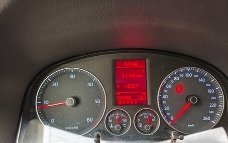 Volkswagen Touran III, 2008 год, 950 000 рублей, 2 фотография