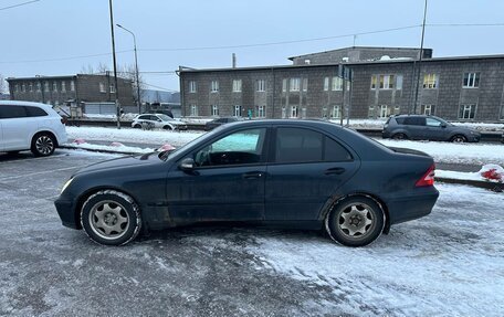 Mercedes-Benz C-Класс, 2005 год, 500 000 рублей, 2 фотография