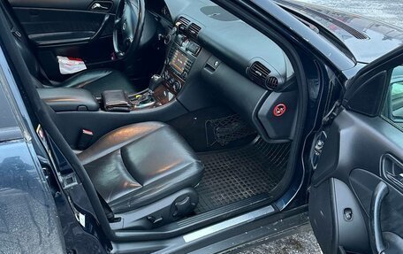 Mercedes-Benz C-Класс, 2005 год, 500 000 рублей, 10 фотография