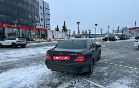 Mercedes-Benz C-Класс, 2005 год, 500 000 рублей, 5 фотография
