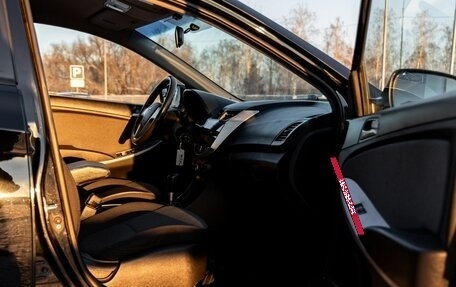 Hyundai Solaris II рестайлинг, 2013 год, 650 000 рублей, 11 фотография