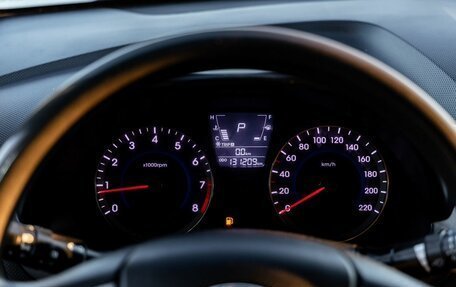 Hyundai Solaris II рестайлинг, 2013 год, 650 000 рублей, 17 фотография