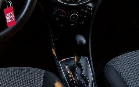 Hyundai Solaris II рестайлинг, 2013 год, 650 000 рублей, 19 фотография