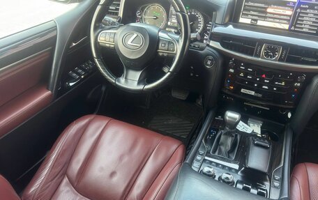 Lexus LX III, 2018 год, 8 800 000 рублей, 9 фотография