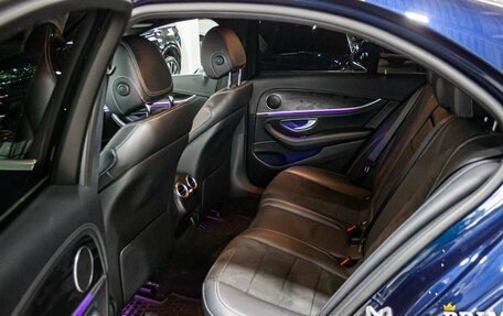 Mercedes-Benz E-Класс, 2019 год, 3 929 000 рублей, 18 фотография