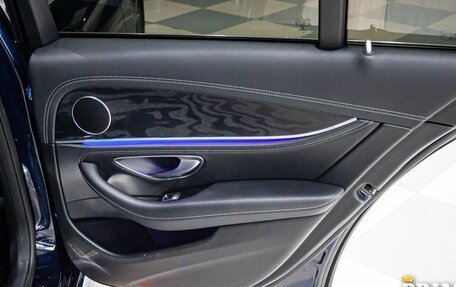 Mercedes-Benz E-Класс, 2019 год, 3 929 000 рублей, 20 фотография