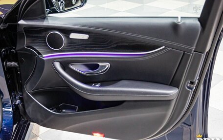 Mercedes-Benz E-Класс, 2019 год, 3 929 000 рублей, 23 фотография