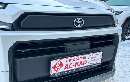 Toyota RAV4, 2025 год, 4 890 000 рублей, 6 фотография