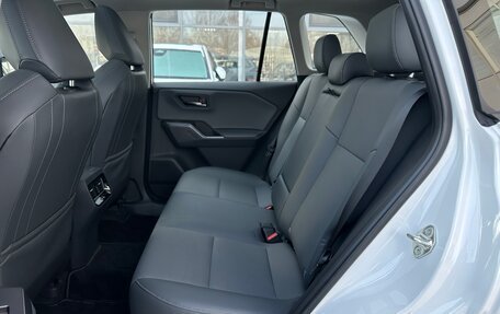 Toyota RAV4, 2025 год, 4 890 000 рублей, 20 фотография