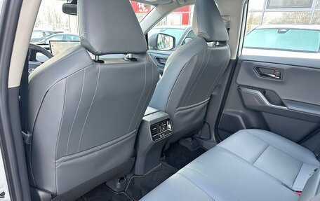 Toyota RAV4, 2025 год, 4 890 000 рублей, 21 фотография