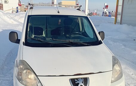 Peugeot Partner II рестайлинг 2, 2011 год, 370 000 рублей, 3 фотография