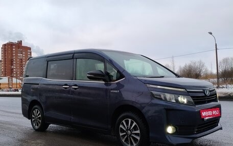 Toyota Voxy III, 2014 год, 1 690 000 рублей, 5 фотография