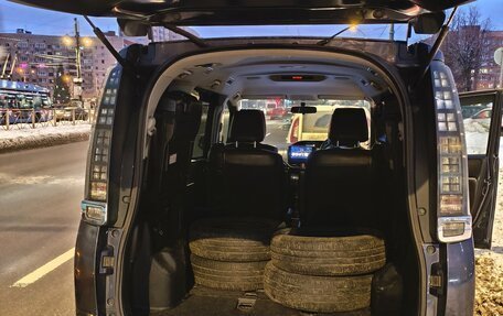 Toyota Voxy III, 2014 год, 1 690 000 рублей, 8 фотография