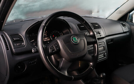 Skoda Fabia II, 2011 год, 700 000 рублей, 14 фотография