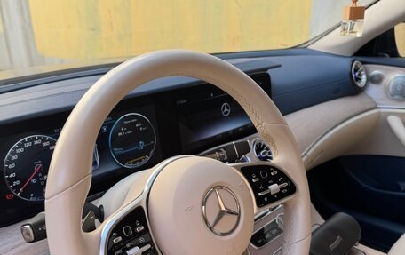 Mercedes-Benz E-Класс, 2019 год, 4 900 000 рублей, 17 фотография