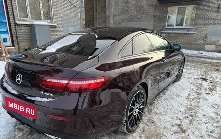 Mercedes-Benz E-Класс, 2019 год, 4 900 000 рублей, 9 фотография