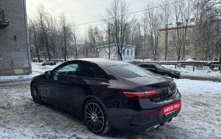 Mercedes-Benz E-Класс, 2019 год, 4 900 000 рублей, 7 фотография