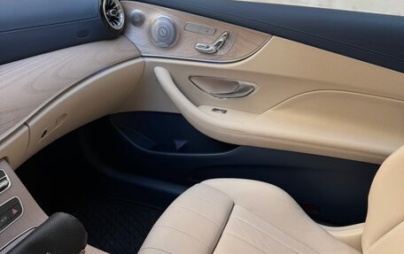 Mercedes-Benz E-Класс, 2019 год, 4 900 000 рублей, 18 фотография