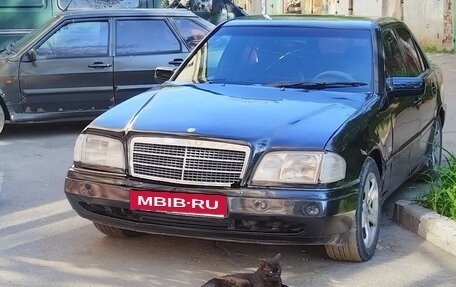 Mercedes-Benz C-Класс, 1995 год, 220 000 рублей, 1 фотография