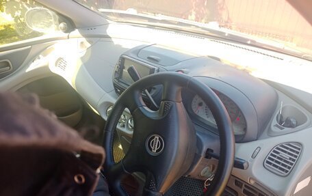 Nissan Tino, 1999 год, 450 000 рублей, 4 фотография