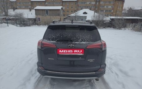 Toyota RAV4, 2016 год, 2 500 000 рублей, 3 фотография