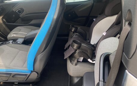 BMW i3 I01 рестайлинг, 2017 год, 1 000 000 рублей, 11 фотография