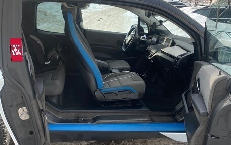 BMW i3 I01 рестайлинг, 2017 год, 1 000 000 рублей, 8 фотография