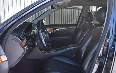 Mercedes-Benz E-Класс, 2004 год, 689 888 рублей, 17 фотография