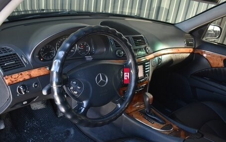 Mercedes-Benz E-Класс, 2004 год, 689 888 рублей, 15 фотография