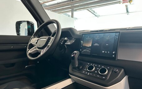 Land Rover Defender II, 2025 год, 17 490 000 рублей, 6 фотография