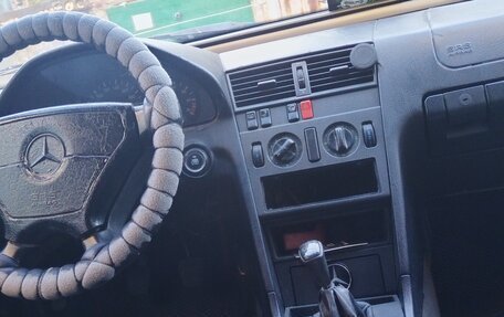 Mercedes-Benz C-Класс, 1995 год, 220 000 рублей, 12 фотография