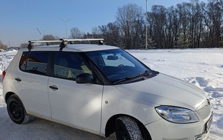 Skoda Fabia II, 2011 год, 320 000 рублей, 2 фотография