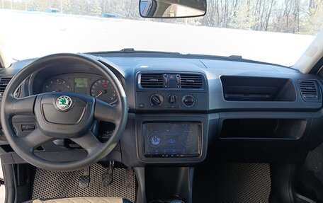 Skoda Fabia II, 2011 год, 320 000 рублей, 20 фотография