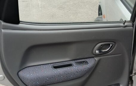 Suzuki Swift II, 2000 год, 285 000 рублей, 10 фотография