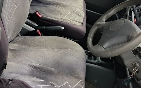 Suzuki Swift II, 2000 год, 285 000 рублей, 8 фотография