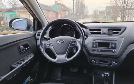 KIA Rio III рестайлинг, 2017 год, 1 300 000 рублей, 25 фотография