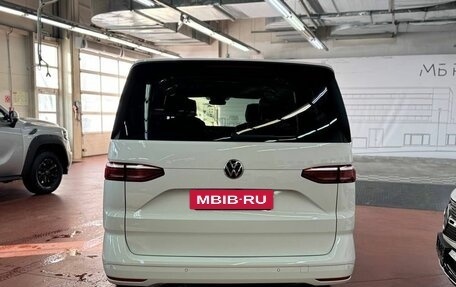 Volkswagen Multivan, 2022 год, 7 250 000 рублей, 4 фотография