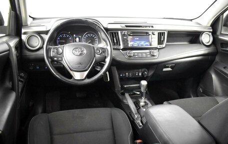 Toyota RAV4, 2016 год, 2 498 900 рублей, 6 фотография