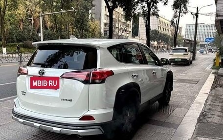 Toyota RAV4, 2019 год, 1 793 000 рублей, 7 фотография