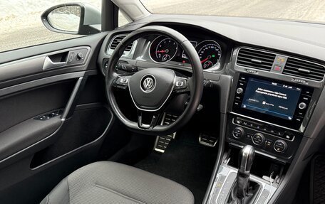 Volkswagen Golf VII, 2018 год, 2 200 000 рублей, 22 фотография